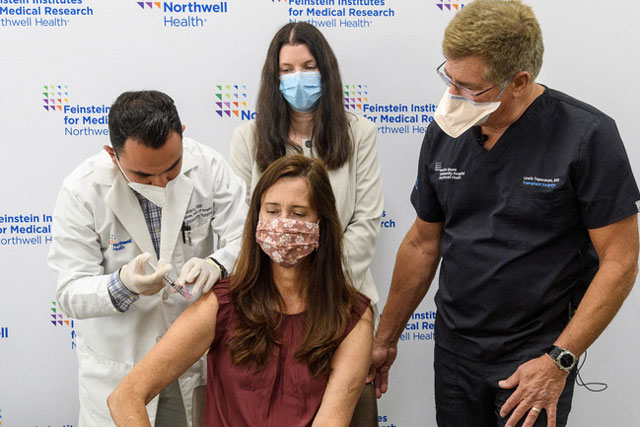 Đại dịch COVID-19 sẽ kết thúc trong một năm tới?