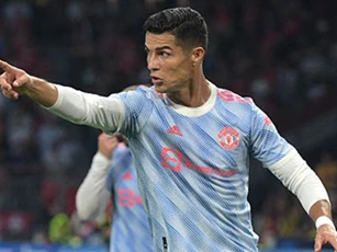 Đội hình dự kiến Man United vs Aston Villa: Ronaldo, Pogba, Varane đá chính