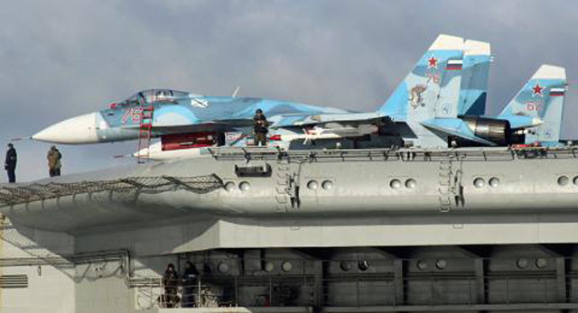 Sukhoi giúp Su-33 lấy lại vị trí từ MiG-29K