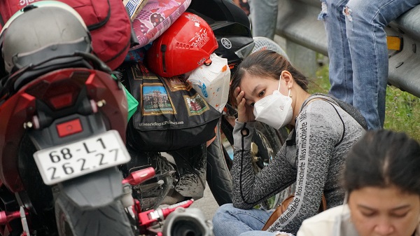 Người dân từ Long An, TP Hồ Chí Minh tự ý về quê bị chặn ngay cửa ngõ Hậu Giang