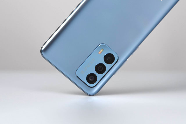 Smartphone chip S888 Plus, RAM 12 GB, màn hình 120Hz, giá từ 13 triệu đồng