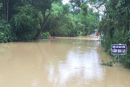 Hà Tĩnh: Mưa lớn kéo dài, nhiều xã miền núi ngập lụt, thủy điện Hố Hô xả lũ