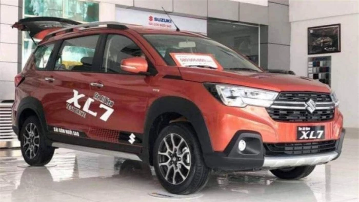 Giá xe Suzuki XL7 tháng 9/2021: Chỉ cần 638 triệu đồng để lăn bánh 1