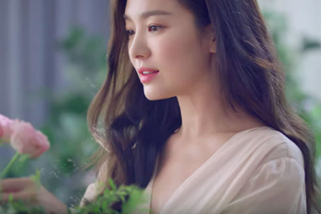 5 điều giúp phụ nữ nâng cao sự quyến rũ của mình lên tầm cao, khiến ai cũng phải ngước nhìn