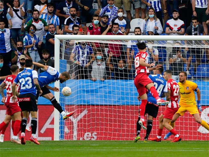 Laguardia ghi bàn duy nhất ở trận Alaves vs Atletico