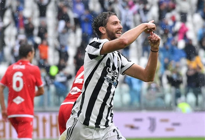 Locatelli tỏa sáng giúp Juventus chiến thắng