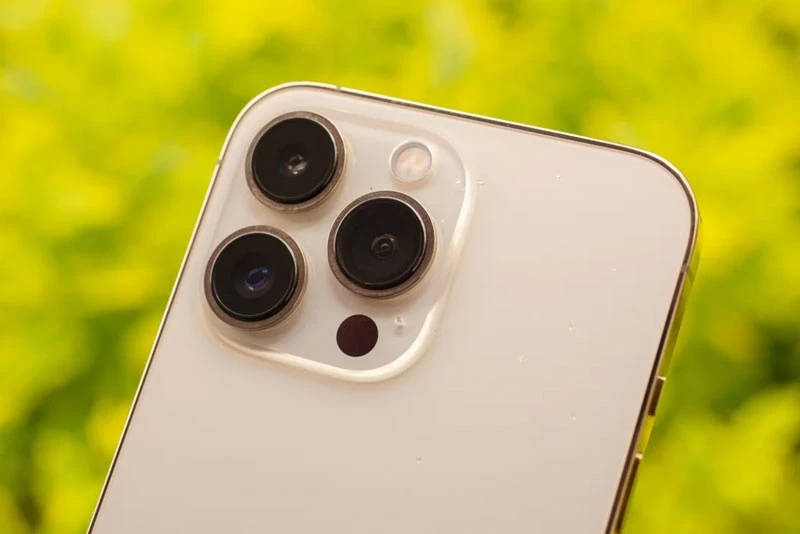 Camera sau của iPhone 13 Pro.