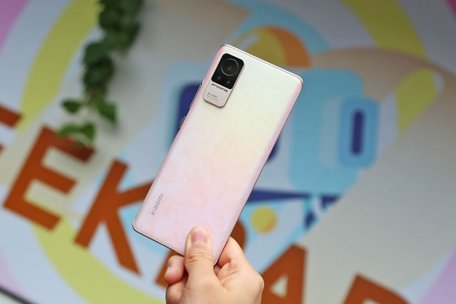 Xiaomi Civi ra mắt với chip S778G 5G, RAM 12 GB, sạc 55W, giá từ 9,1 triệu