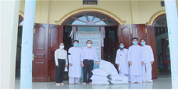 Trà Vinh: Hỗ trợ gạo cho các cơ sở tôn giáo bị ảnh hưởng bởi dịch COVID-19