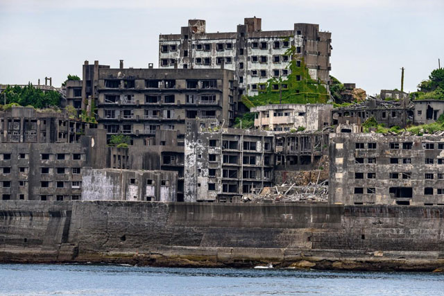 5 khu dân cư bị bỏ hoang giữa biển vì xói mòn, dịch bệnh