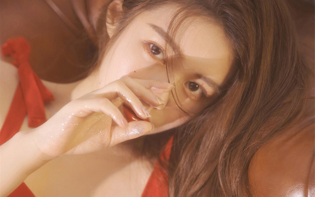 Phụ nữ trở nên ‘rẻ tiền’ trong nháy mắt nếu chỉ quan hệ xã giao lại để đàn ông sờ vào những điểm này