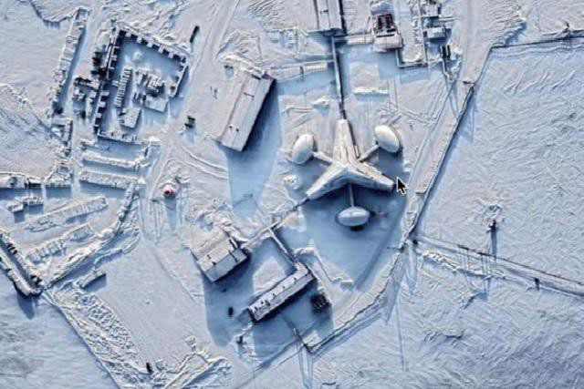 'Lướt' Google Earth, vô tình phát hiện căn cứ bí ẩn nghi của người ngoài hành tinh