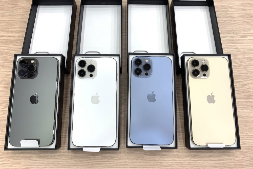 CLIP: Mở hộp và đánh giá iPhone 13 Pro Max tại Việt Nam