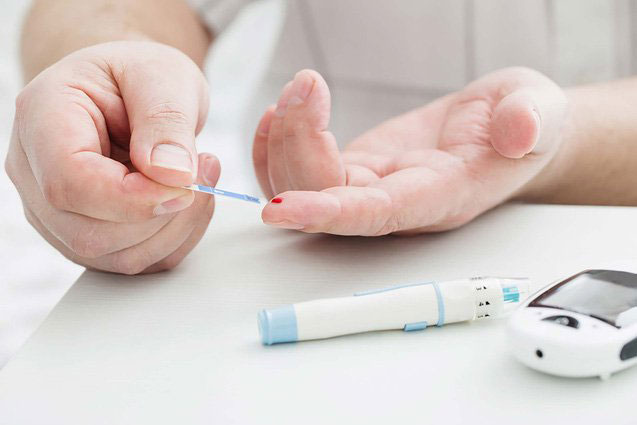 3 dấu hiệu ở tay chứng tỏ đường huyết của bạn đang vượt quá ngưỡng cho phép