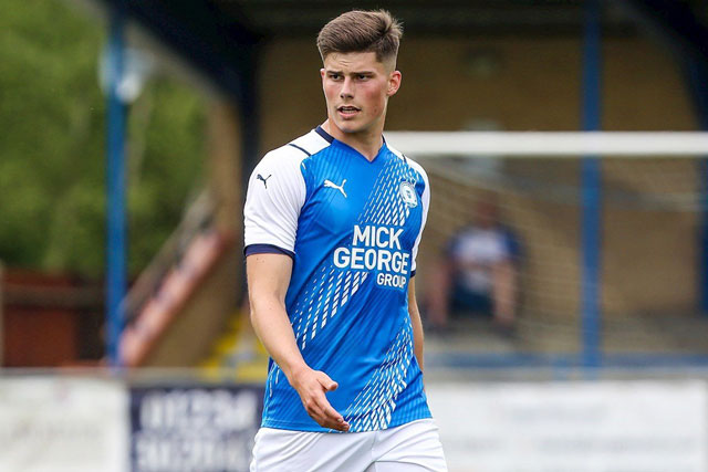 'Viên ngọc thô' đích thân Sir Alex tiến cử cho Man Utd là ai?