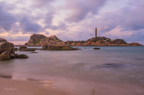 Mũi Kê Gà: Nơi ngọn Hải Đăng cổ nhất Việt Nam nằm lặng im giữa biển