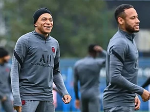 Neymar và Mbappe đã làm lành