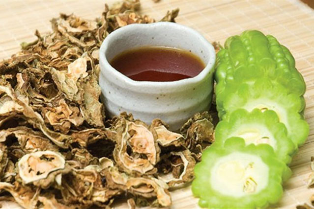 Uống nước khổ qua có giảm cân không? Nên uống nước khổ qua như thế nào?
