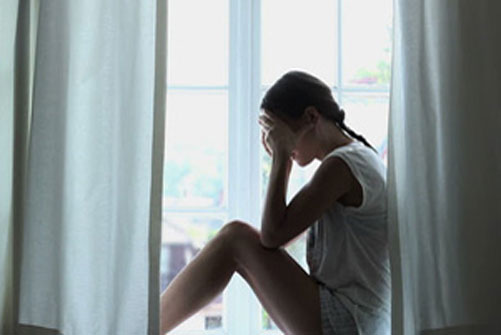 Đang yên lành, chồng bỗng đưa tờ giấy nợ rồi yêu cầu tôi một chuyện ngang trái