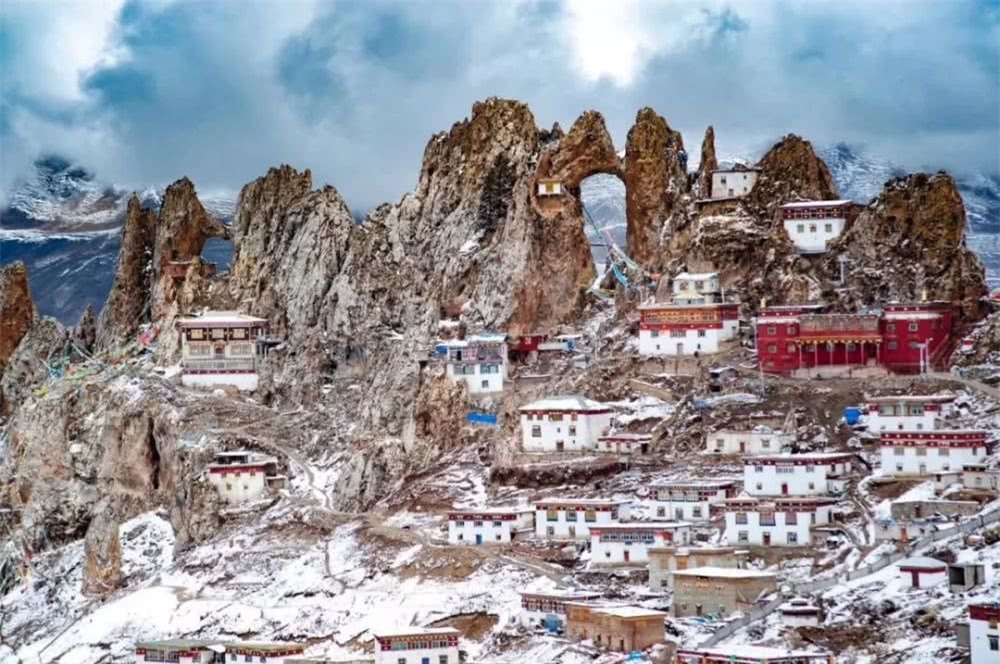 Ngôi đền cổ bí ẩn nhất Tây Tạng 4