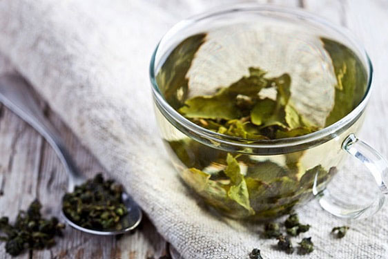 Uống nước rau má khô có tác dụng gì? Hướng dẫn đun rau má khô đúng cách