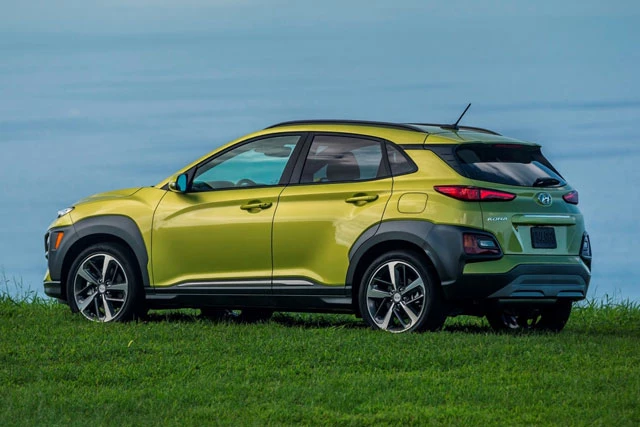 4. Hyundai Kona 2021 (giá khởi điểm: 23.034 USD).