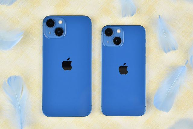 Ảnh chi tiết iPhone 13 và iPhone 13 mini, giá từ 21,99 triệu đồng tại Việt Nam