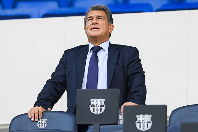 Laporta có thể mất chức chủ tịch Barca vì 'đổ vỏ' cho Bartomeu