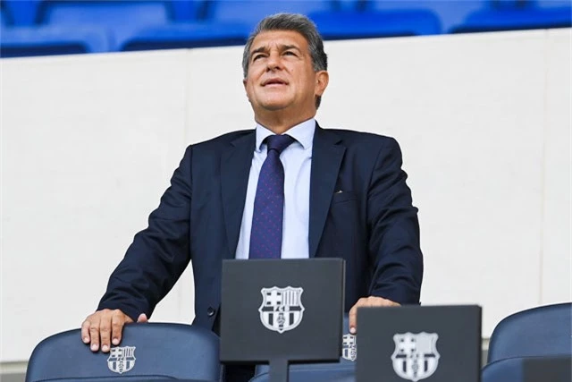Laporta có thể mất chức chủ tịch Barca vì hậu quả mà người tiền nhiệm Bartomeu để lại