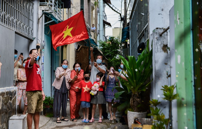 Dịch vụ nào ở TP Hồ Chí Minh sẽ được mở lại sau 30/9?