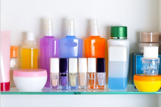 Điểm mặt chỉ tên những loại mỹ phẩm là 'kẻ thù' của da mặt