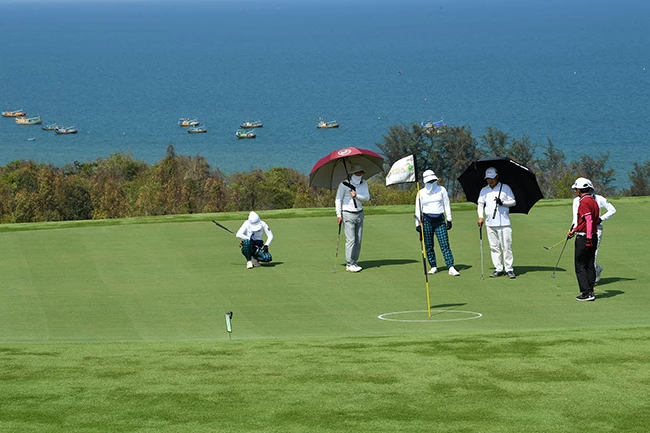 Sân PGA Ocean trải dài bên bờ biển Phan Thiết xinh đẹp. (Ảnh thực tế dự án).