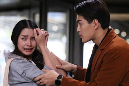 Người yêu vui mừng báo tin kiếm được công việc lương 60 triệu, nhưng anh vừa nói tên người nhận vào làm mà tôi bủn rủn chân tay