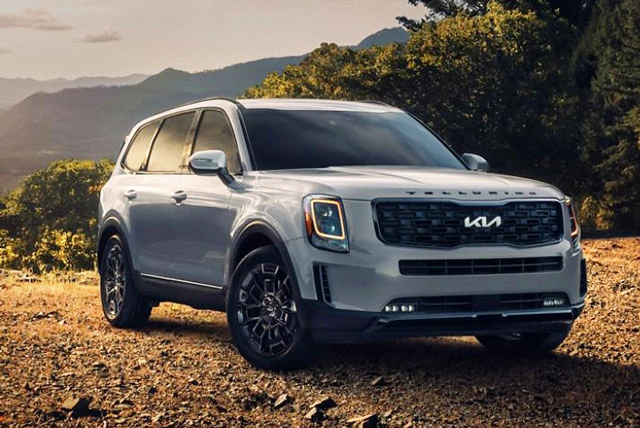 6. Kia Telluride 2022 (giá khởi điểm: 32.790 USD).