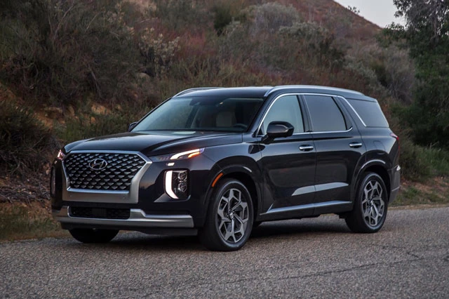 9. Hyundai Palisade 2022 (giá khởi điểm: 33.150 USD).