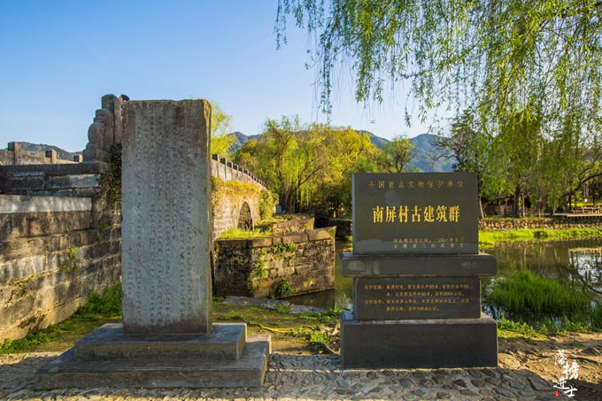 Ngôi làng cổ trang được các đạo diễn và du khách “sủng ái” nhất