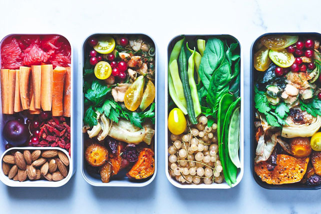 Mang cơm trưa đi làm mùa dịch, đừng phạm phải các sai lầm nghiêm trọng sau