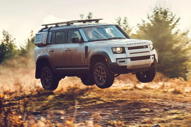 6. Land Rover Defender 2021.