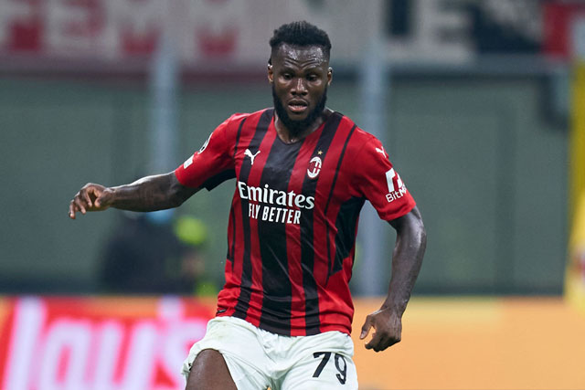 Man United quyết mua 'máy quét' của AC Milan