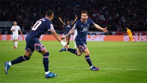 Messi ăn mừng bàn thắng vào lưới Man City hôm giữa tuần