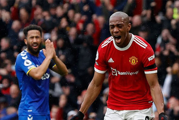 Ronaldo nhạt nhòa, 'Quỷ đỏ' để Everton cầm hòa ngay tại Old Trafford