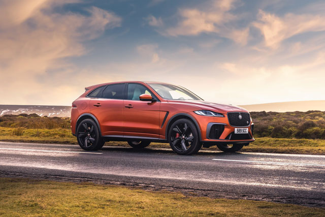 SUV động cơ V8, giá gần 2 tỷ đồng, cạnh tranh với Mercedes-AMG GLC 63