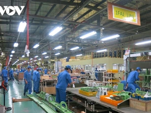 Hỗ trợ doanh nghiệp cần các giải pháp mạnh và thực chất bằng “tiền tươi thóc thật”