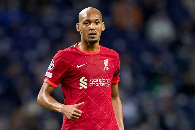 Tiền vệ: Fabinho (Liverpool).