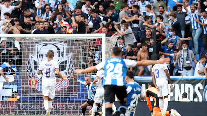 Benzema lập công, Real vẫn bại trận trước Esnpanyol 