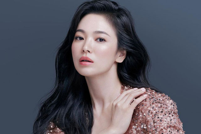 Rò rỉ tin Song Hye Kyo chỉ là kẻ thế vai cho một sao nữ trong phim mới