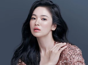 Rò rỉ tin Song Hye Kyo chỉ là kẻ thế vai cho một sao nữ trong phim mới