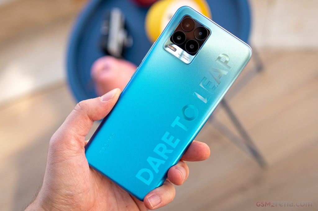 Realme 8 Pro với chip S720G, RAM 8 GB, sạc 50W, camera 108 MP giảm giá hấp dẫn trong tháng 10