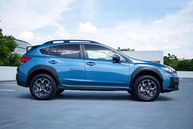 8. Subaru Crosstrek 2021 (giá khởi điểm: 22.245 USD). 