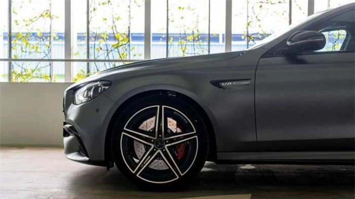 Chi tiết Mercedes-AMG E63S 4Matic+ 2021, giá 6,03 tỷ đồng 6
